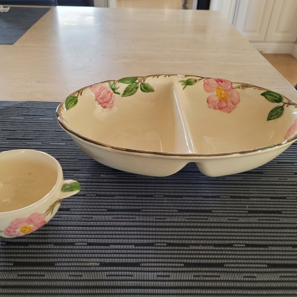 10" Oval Divided Vegetable Bowl